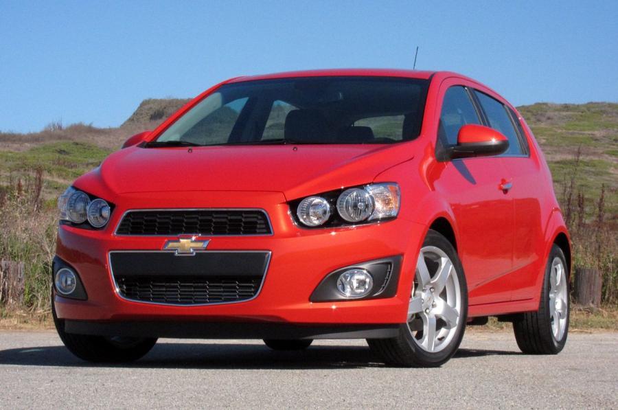  Chevrolet Sonic 2012 года  (фото 1 из 66)